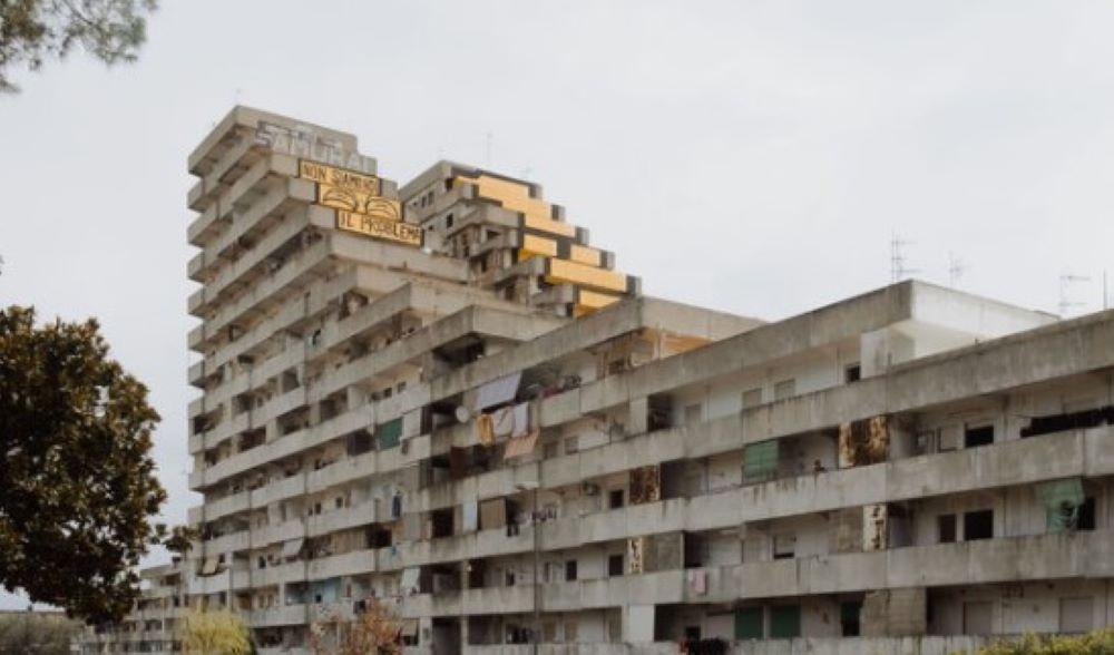 Neapels Albtraum: Zwei Tote und zahlreiche Verletzte nach dramatischem Balkon-Einsturz