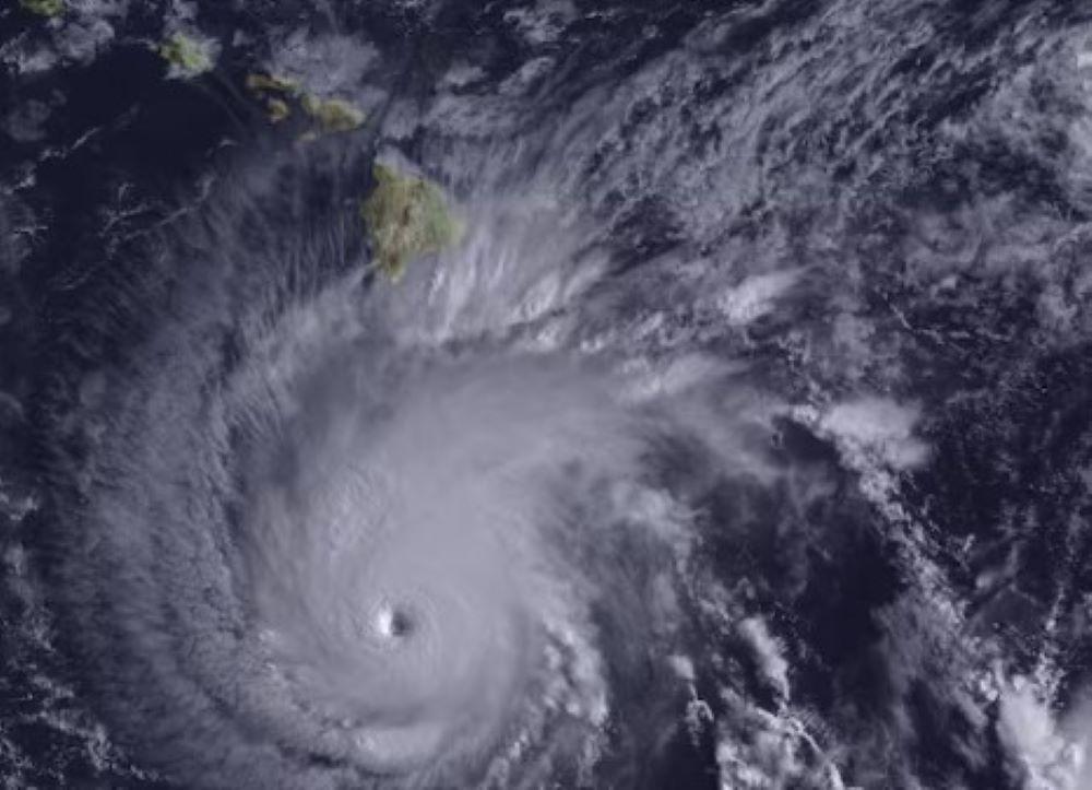 Sturm Hone im Anmarsch: Hawaii erwartet heftige Regenfälle und erhöhte Waldbrandgefahr