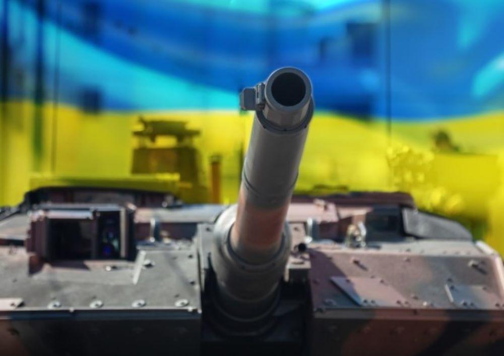 Der ukrainische Vorstoß ist laut Beobachtern das Ergebnis eines Versagens der russischen Aufklärung. In den vergangenen Wochen hatten ukrainische Kräfte gezielt russische Kommunikationsanlagen zerstört. Laut dem russischen Militärblog Rybar wurden die Russen zusätzlich dadurch behindert, dass sie in dieser Region mit leicht störbaren chinesischen Funkgeräten arbeiteten. Russland ruft nach ukrainischem Vorstoß bei Kursk den nationalen Notstand aus