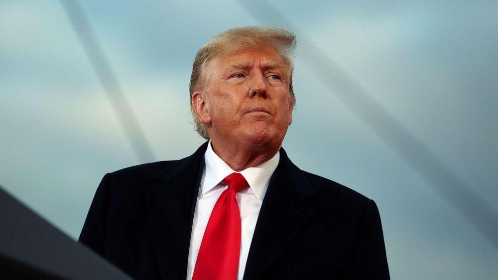 In einer Welt ohne echte Helden treten Figuren wie Putin, Trump und Netanjahu als verdrehte Parodien großer Männer auf. Ihre zerstörerischen Visionen und rücksichtslosen Machtspiele prägen die Gegenwart – doch die Frage bleibt: Wie kann man sie stoppen, bevor sie noch mehr Schaden anrichten? Wie kann man sie stoppen, bevor sie noch mehr Schaden anrichten?
