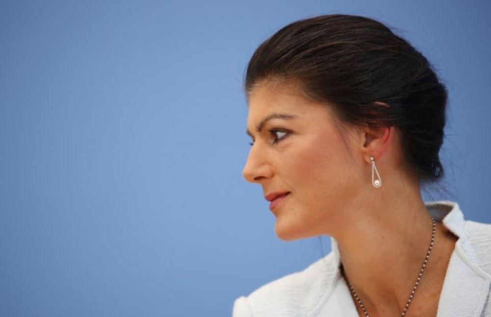 Sahra Wagenknecht - Putins Schlüsselakteurin für die Bundestagswahl 2025