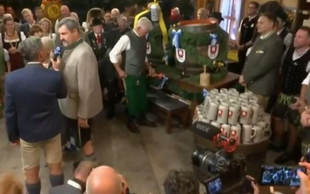 Bayerischer Tradition mit fränkischem Charme: Söders Lederhosen-Debüt auf der Wiesn